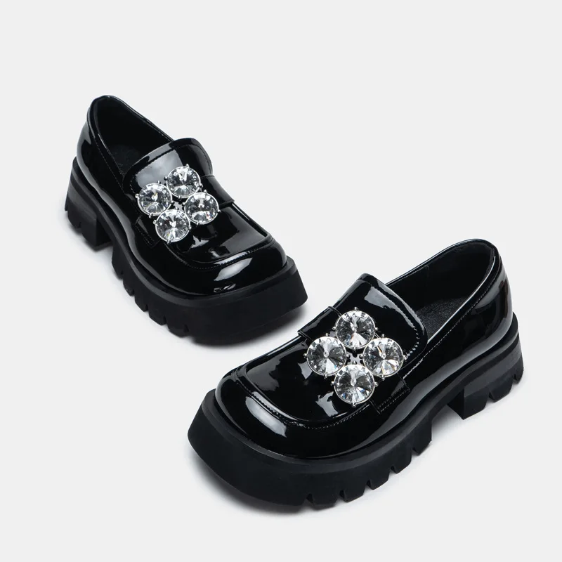 

35-39 Womens Patent Leather Leather Shoes Female Spring/autumn Middle Heel Slip-on British Style Loafers Ladies Footwear Hw93