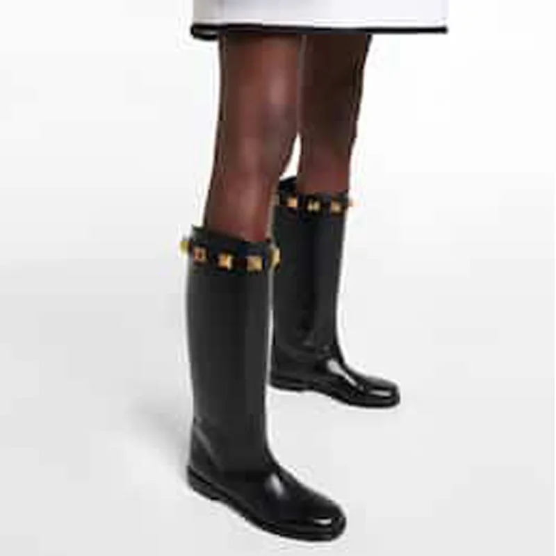 

Winter Catwalk Round Head Rivet Women's Boots Fashion Leather Flat Metal Buckle Plus Size Knee Length Boots Women's Boots 2022