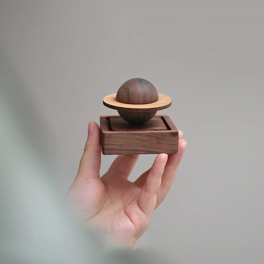 Difuser Wood Scent No Essential Oil Diffuser Jupiter Shape Home Decoration Fresh Air Present Car Decorations Accessories