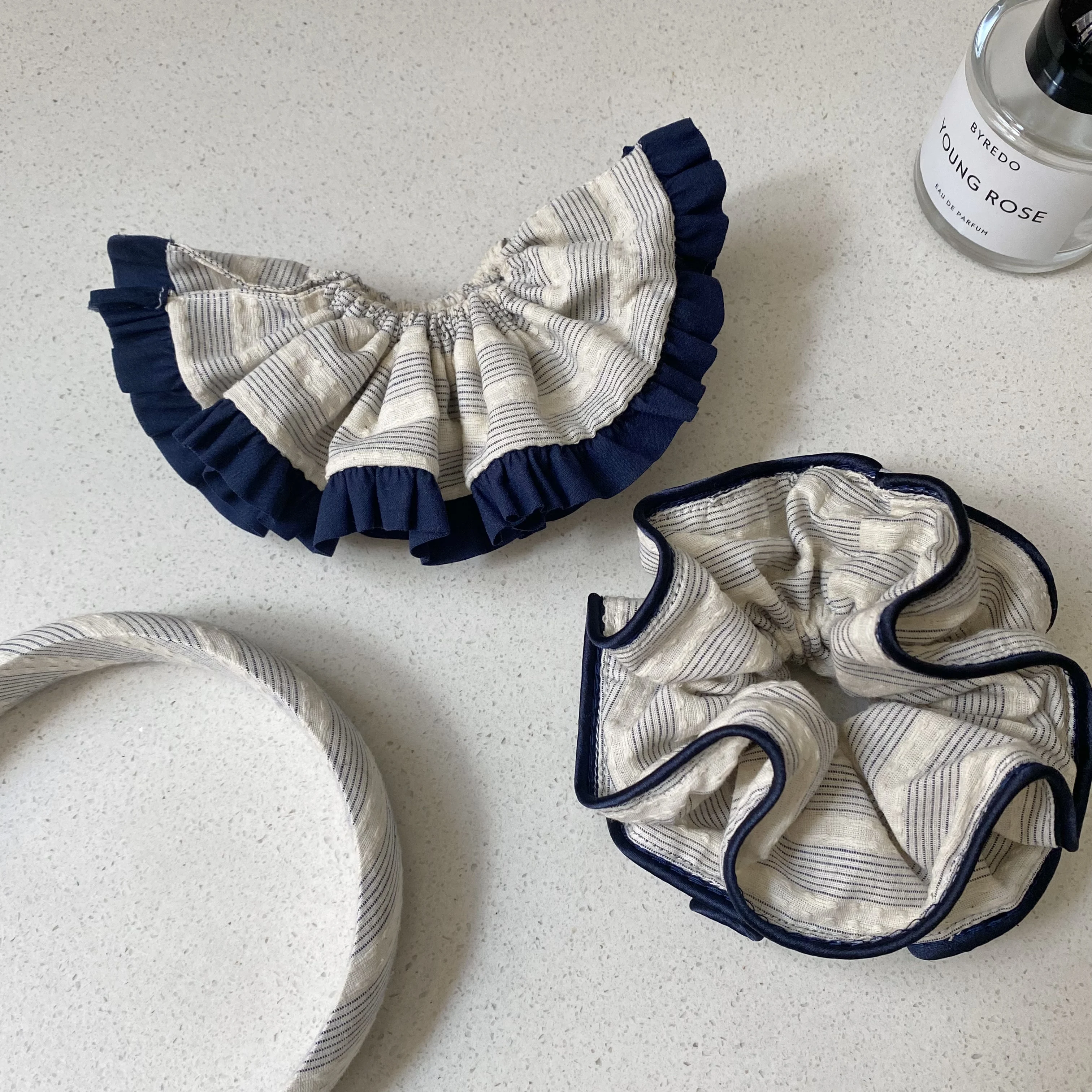 1PC  Navy Blue Trim Striped Hair Accessories Set, Handmade Scrunchies and Headband, Elegant Hair Decor for Women