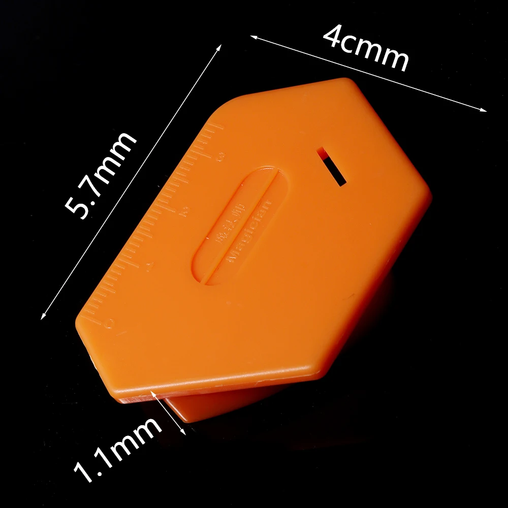 1 قطعة المغناطيسي الخياطة التماس دليل آلة مكافحة الشباك اللون البلاستيك الموضع متعددة الوظائف حاكم المحمولة أداة خياطة المنزل