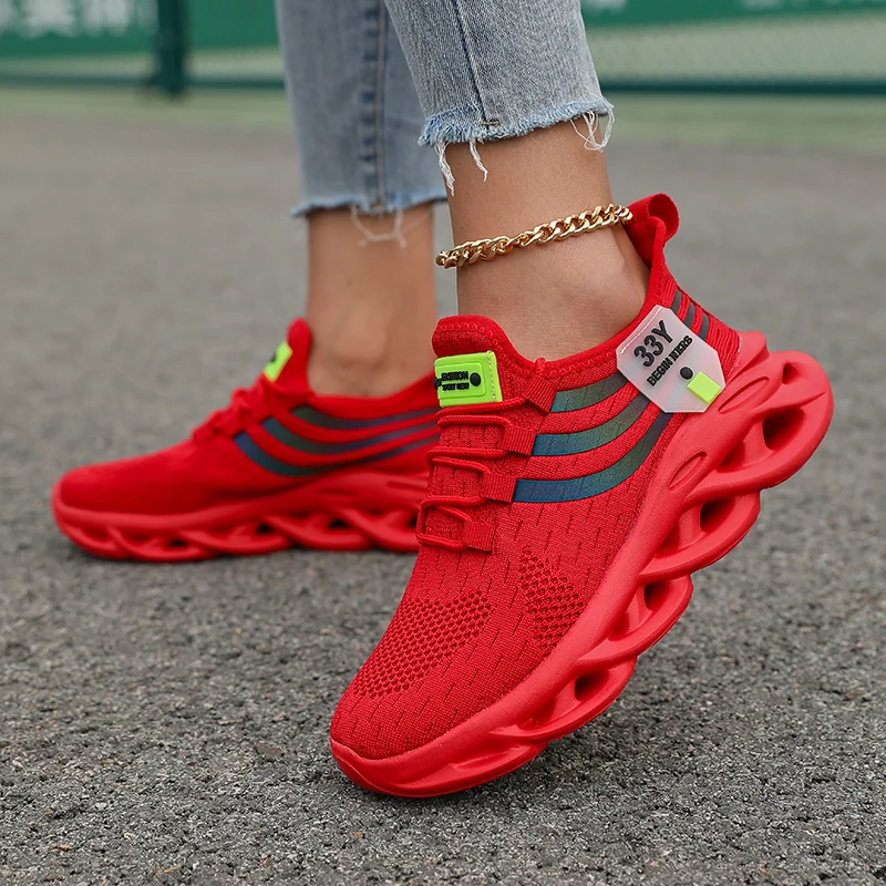 Summer Men's Thick Soled Mesh Sneakers Lightweight Outdoor Fashion Jogging Lace up Fitness Shoes Comfortable Tennis Hiking