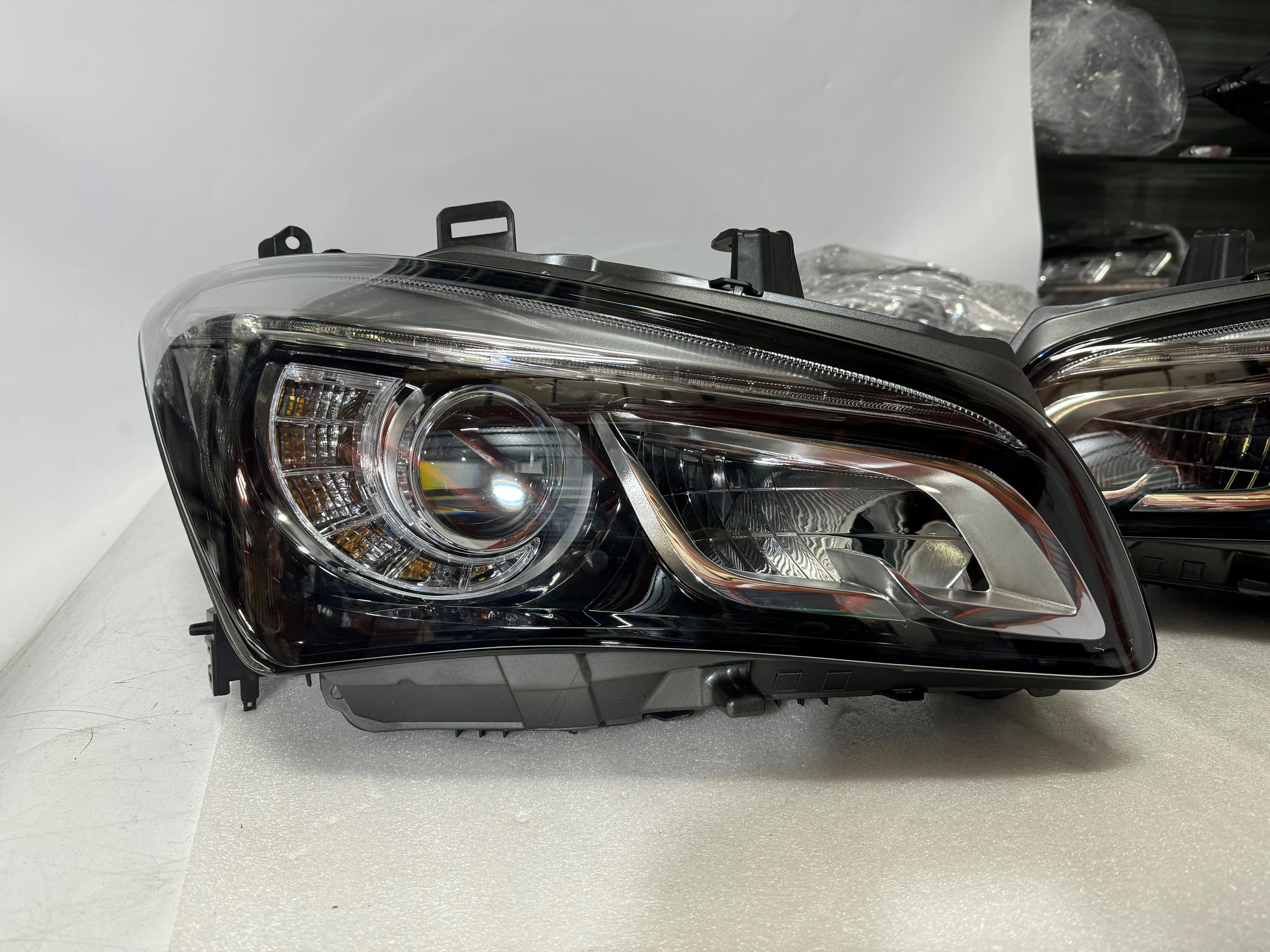 

Fit For Infiniti QX80 Headlight 2014-2017 QX80 LED Headlight The European version Used For Replacement Plug And Play