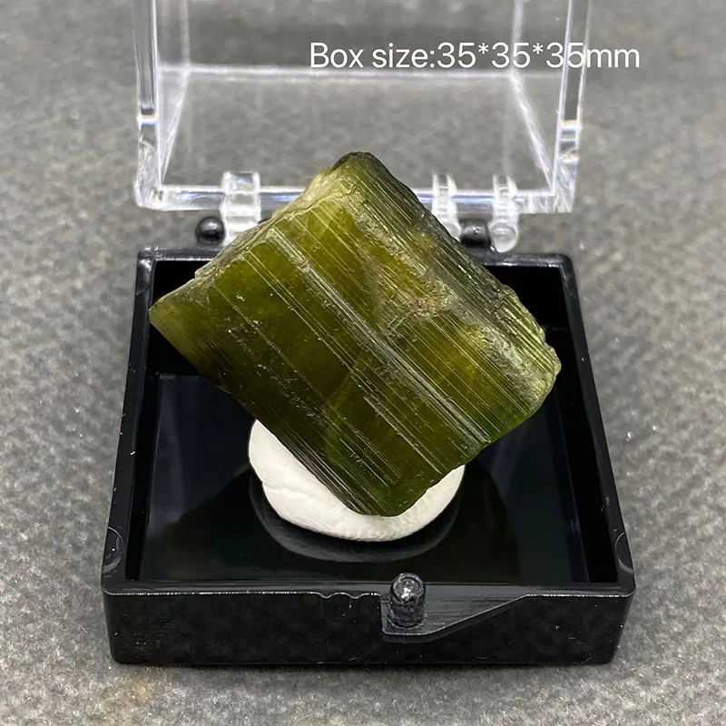 100%  Natural Green tourmaline Mineral Specimens Stones and Crystals Healing Crystal   +Box size:35*35*35 mm