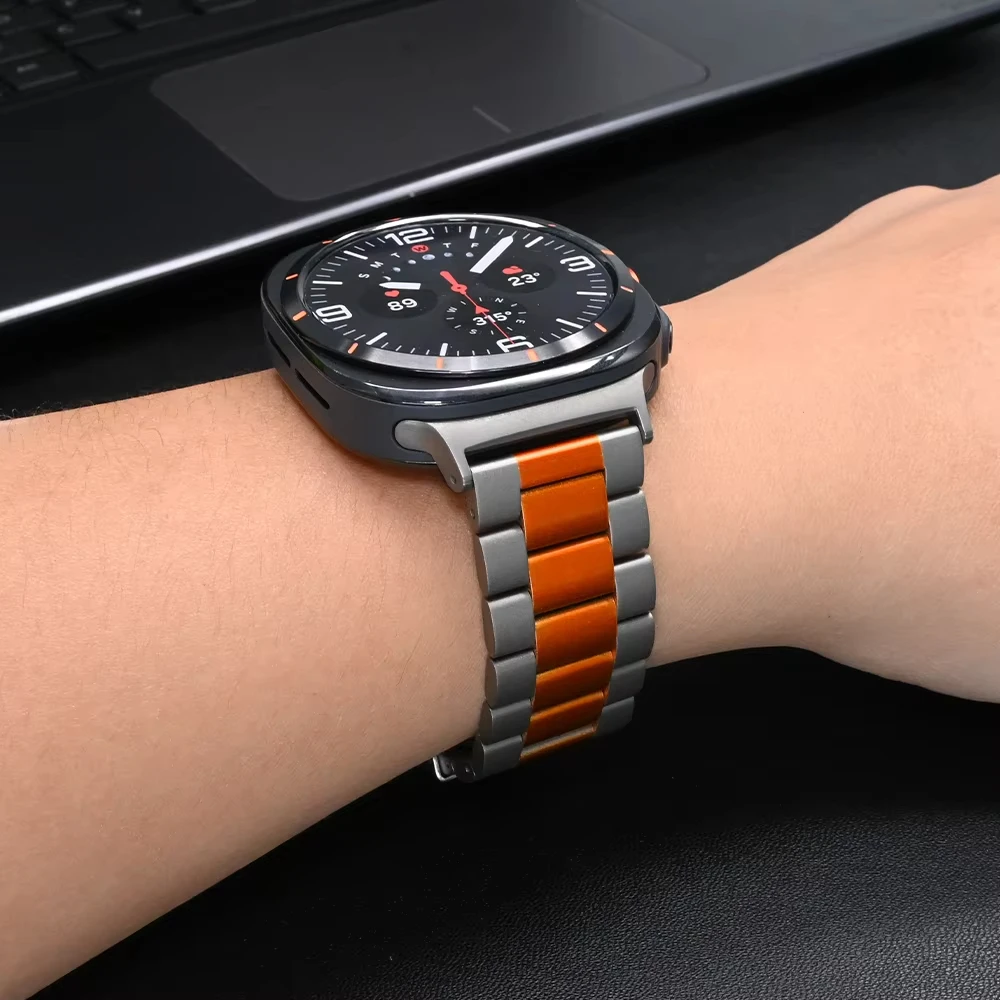 Luxury Metal No Gaps Strap with Quick Fit Folding Buckle in Stainless Steel
