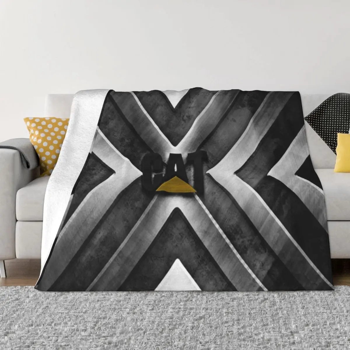 

Catterpilar, 12 спальни, пледы, одеяла