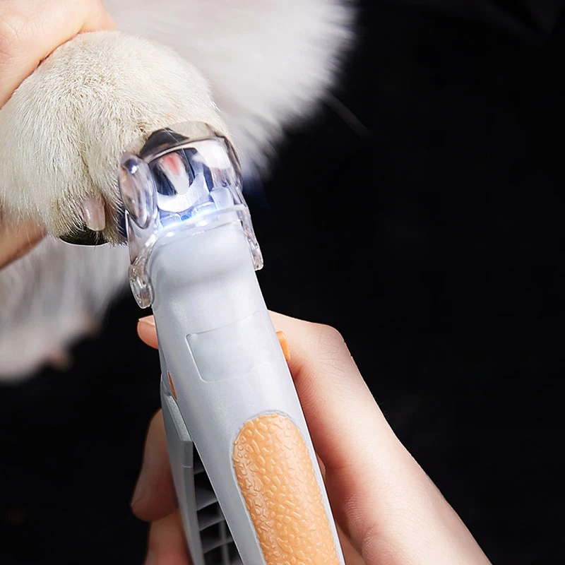 Professional Pet Nail Clipper Scissors Pet Dog Cat Nail Toe Claw Clippers Scissor LED Light Nail Trimmer for Animals Pet Supplie 1pcs professional pet dog puppy nail clippers toe claw scissors trimmer pet grooming products for small dogs cats puppy