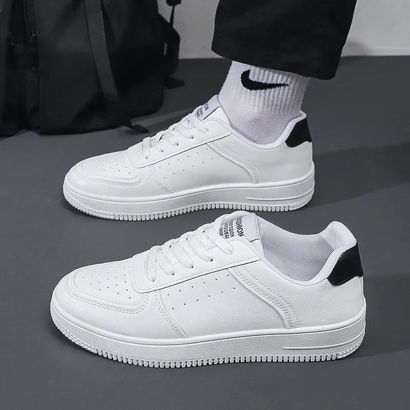 Fashion Leather Men Skateboarding Shoes Outdoor Casual Sneakers Sports Shoes Comfortable Flat Slip-on Couple skateboarding shoes sports shoes