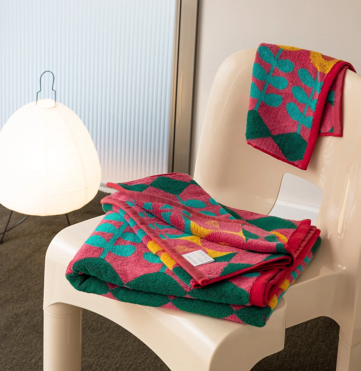 Geometric Patterned Rhombus Flowers Cotton Towel Combed Cotton Soft Face Towel 70*140cm Absorbent Bathtowel Household Towels bath towels cotton towel cotton face towels