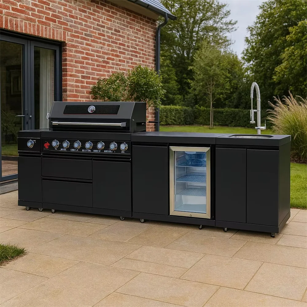 Custom Outdoor Kitchen BBQ Grill 2