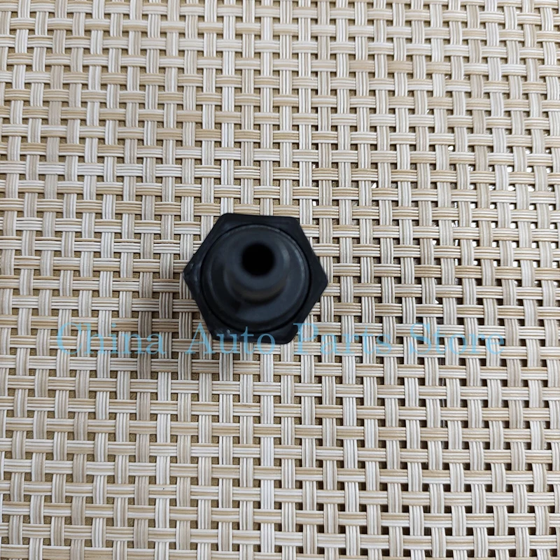 Engine Exhaust Valve Cover PCV Valve For Chevrolet Aveo Optra Pontiac Wave 96495288 exhaust sound valve kit