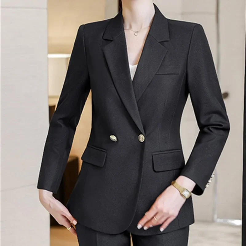 Рисунок 3 - Женский офисный костюм кофейного цвета