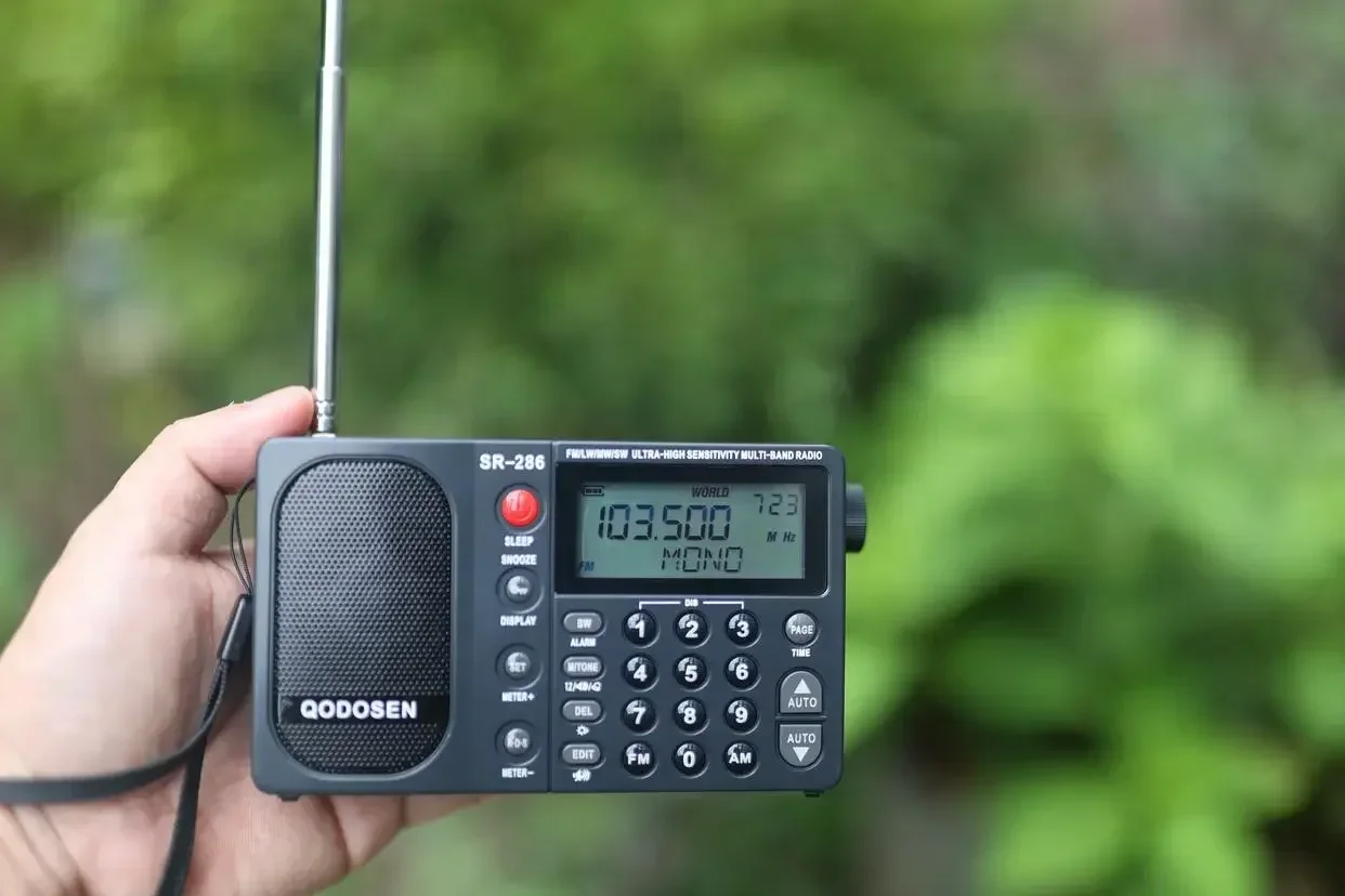 QODOSEN SR-286 FM/LW/MW/SW Radio Receiver with 18650 Battery compatible with DX-286 radio receiver