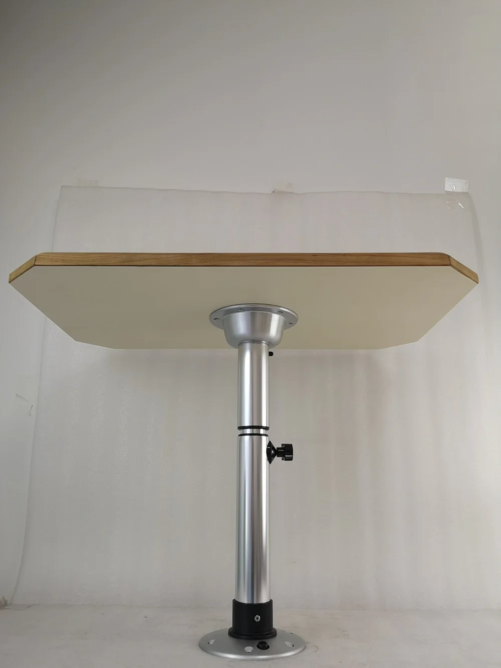Table bateau rectangulaire en teck incrustation d'étoiles coin carré 4 tailles m