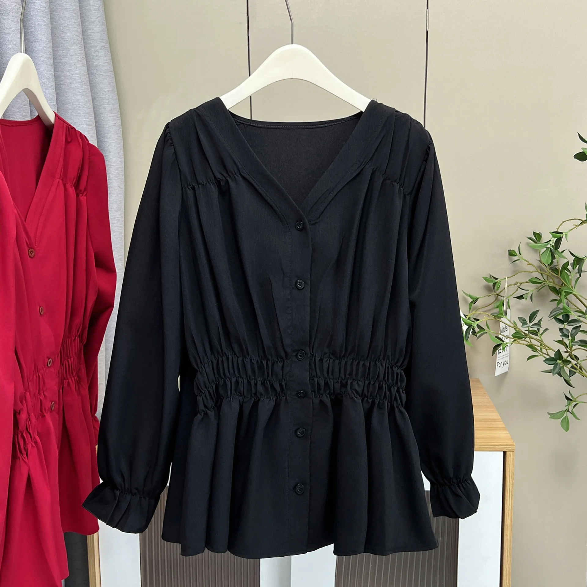 Fashion Plus Size Women's Blouses 2025 Autumn New Style Simple And Elegant V-Neck Cinched Waist Long Sleeved Shirt 703