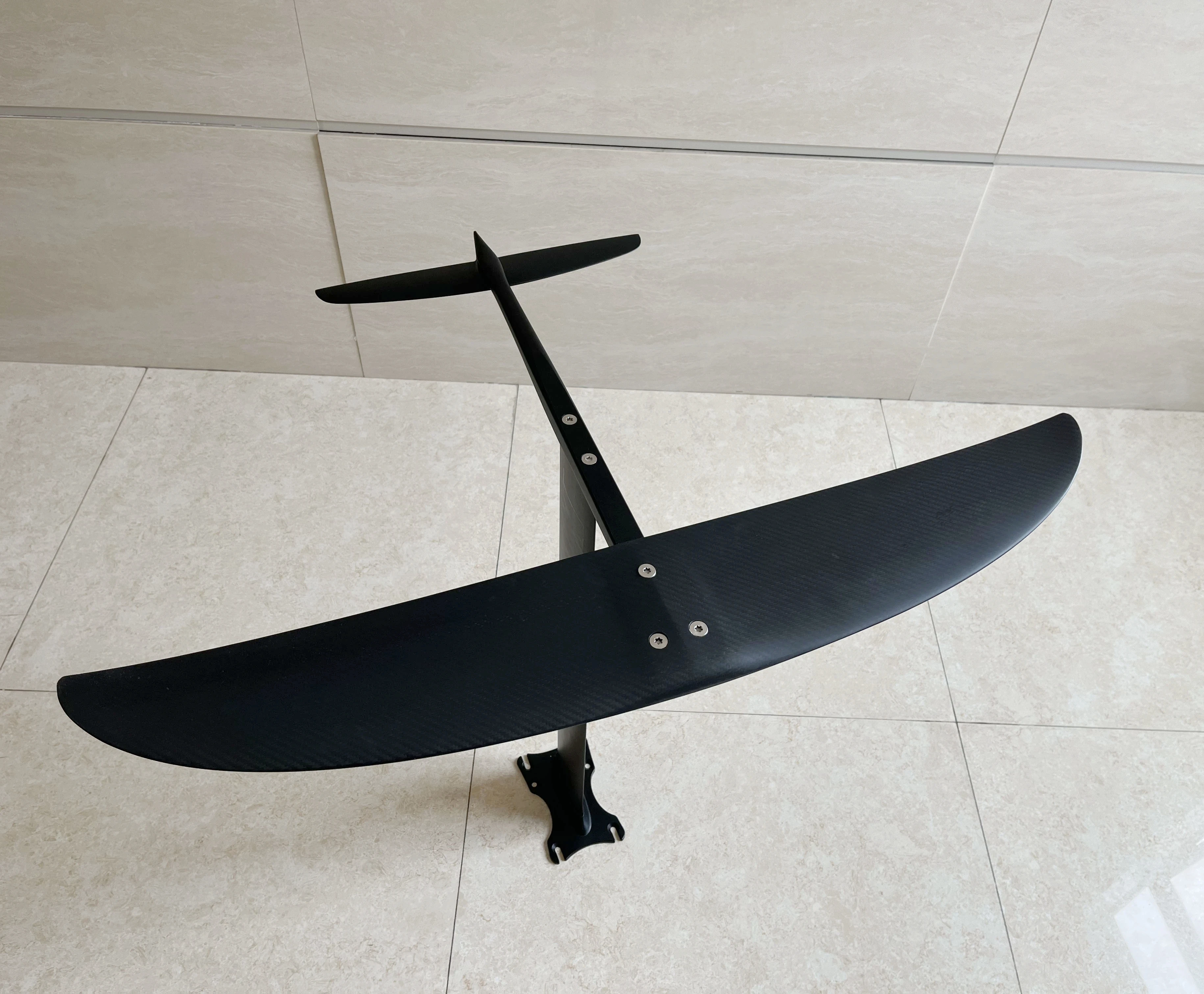 Estabilizador Hidrofoil Estilo Aleta Dorsal Para Motor Fueraborda - Compatible Con Motores De 5 A 150 Hp, Plástico Negro