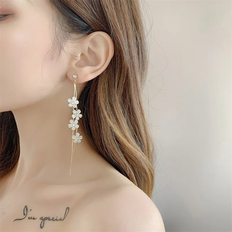Long Tassel Petal Ear Clips Earrings No Hole Simple Long Flower Clip on Earrings Without Piercing for Wedding ear clip earrings clip earrings ear clip ear accessories