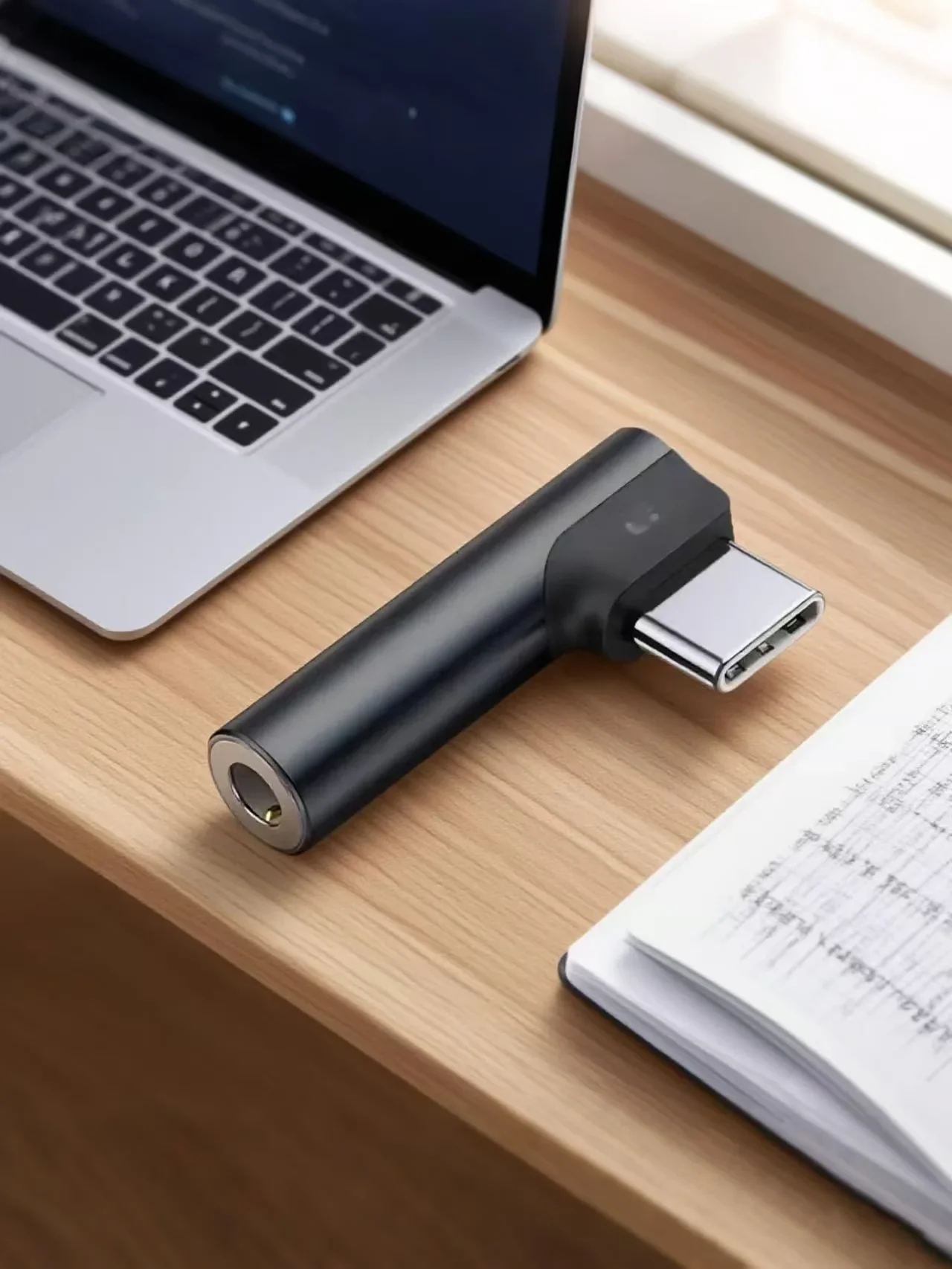 Right Angle USB-C to 3.5mm Audio Adapter - USB-C Male to 3.5mm Headphone Converter