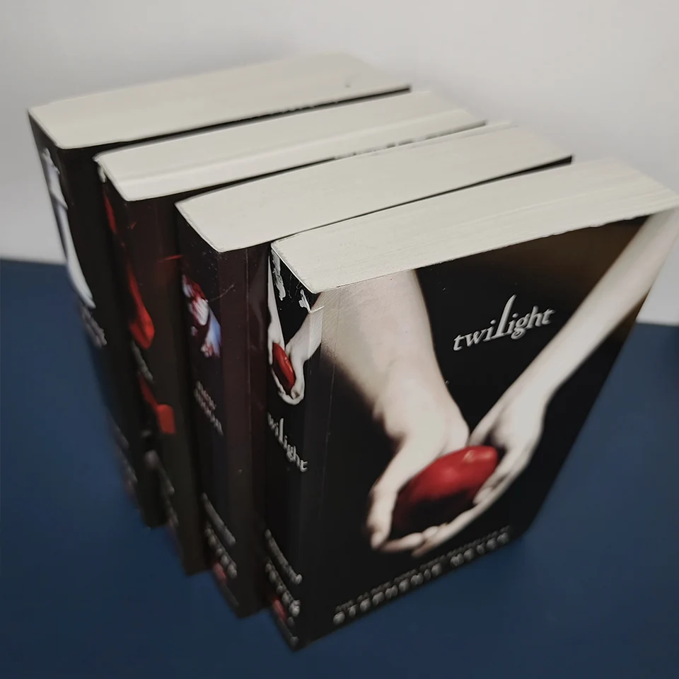 The Twilight Saga 1-2-3-4 libro romanzo inglese twilight new moon eclipse  breaking dawn 1pc book, image size:960x960