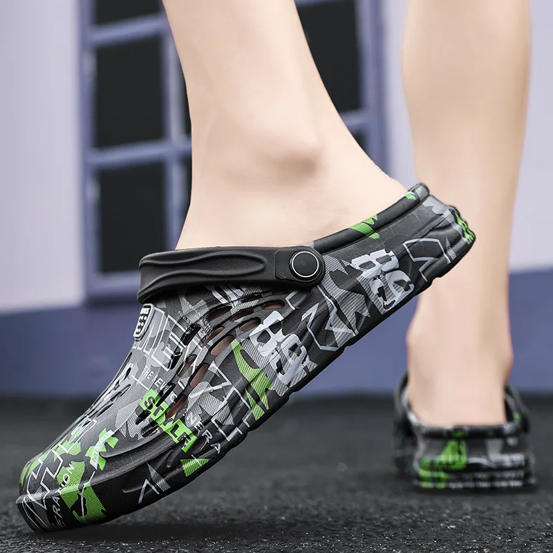 Men's Slippers Outdoor Sandals Beach Clogs Comfortable Soft Slides Indoor Water Shoes Men Outdoor Sandals Big Size 46 47 48 49 4