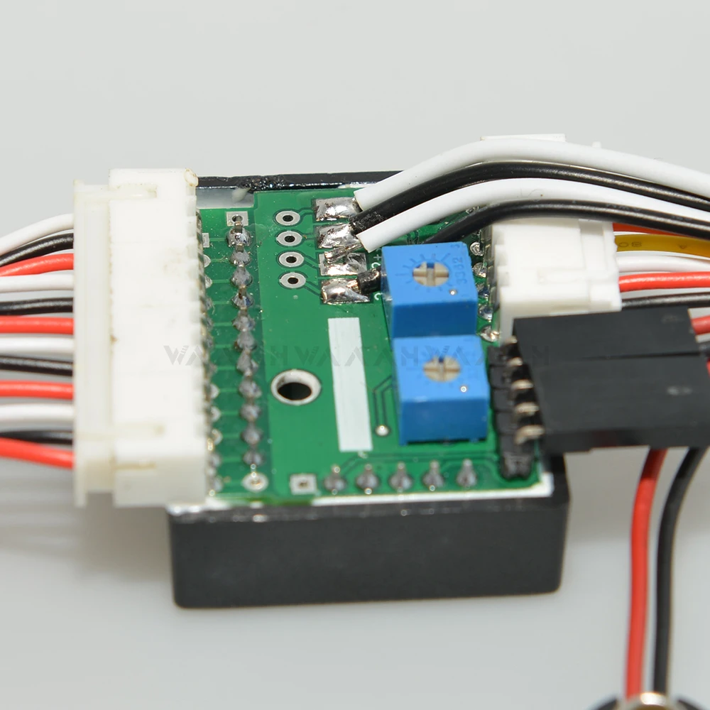 베이스 3 밴드 액티브 및 패시브 EQ 이퀄라이저 프리앰프 회로는 베이스 픽업에 적합합니다.