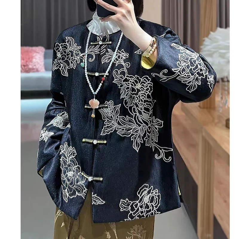 

2023 Winter New Vintage Chinese Style O-Neck Jacket Big Flower Embroidery Single Breasted Loose Woman Cotton Coat S-XXL