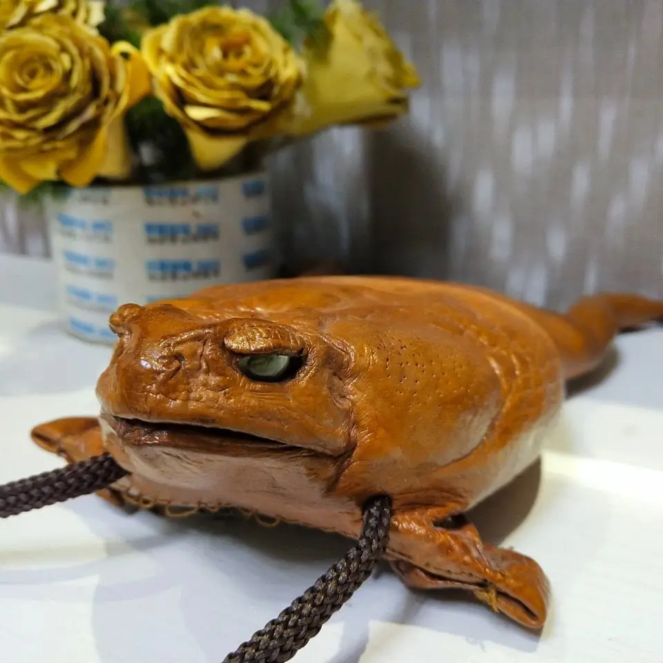 Original Genuine Leather Toad Women's Crossbody Bag European And American Fashion Personalized Creativity Animal Shoulder Bag