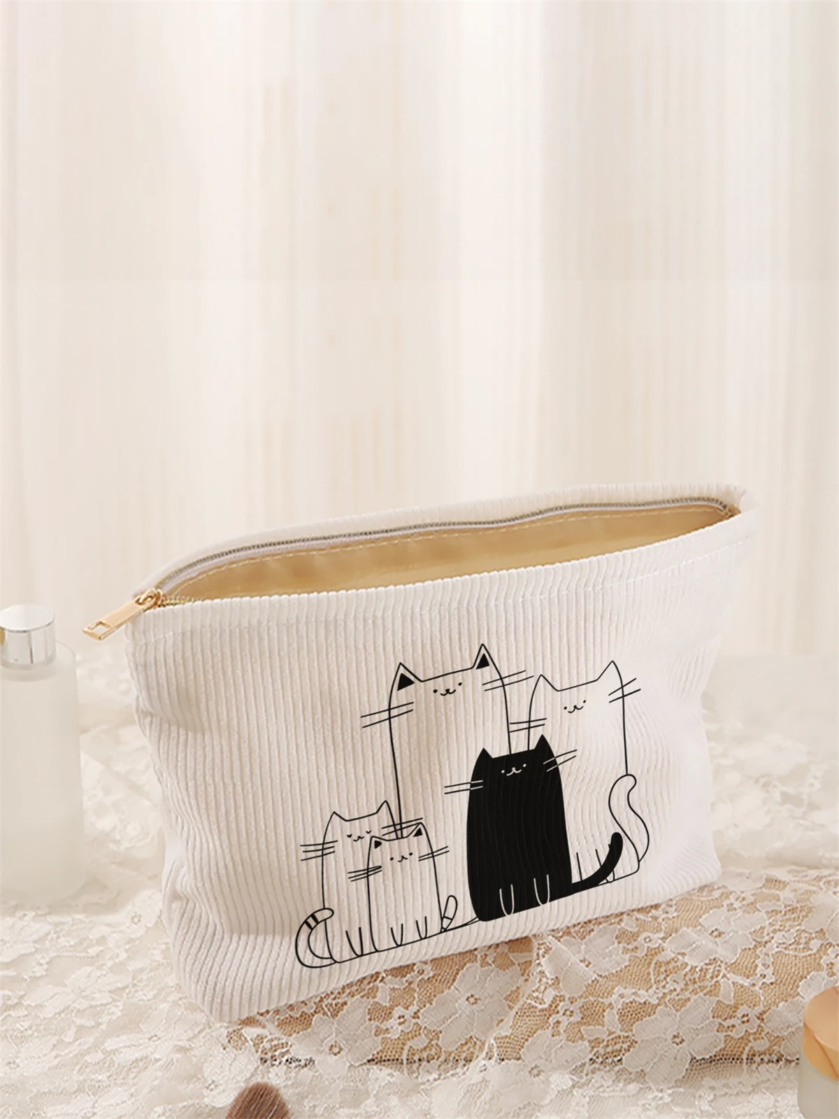1 cat patterned corduroy makeup bag, lightweight zipper makeup storage box, multifunctional bag with lining