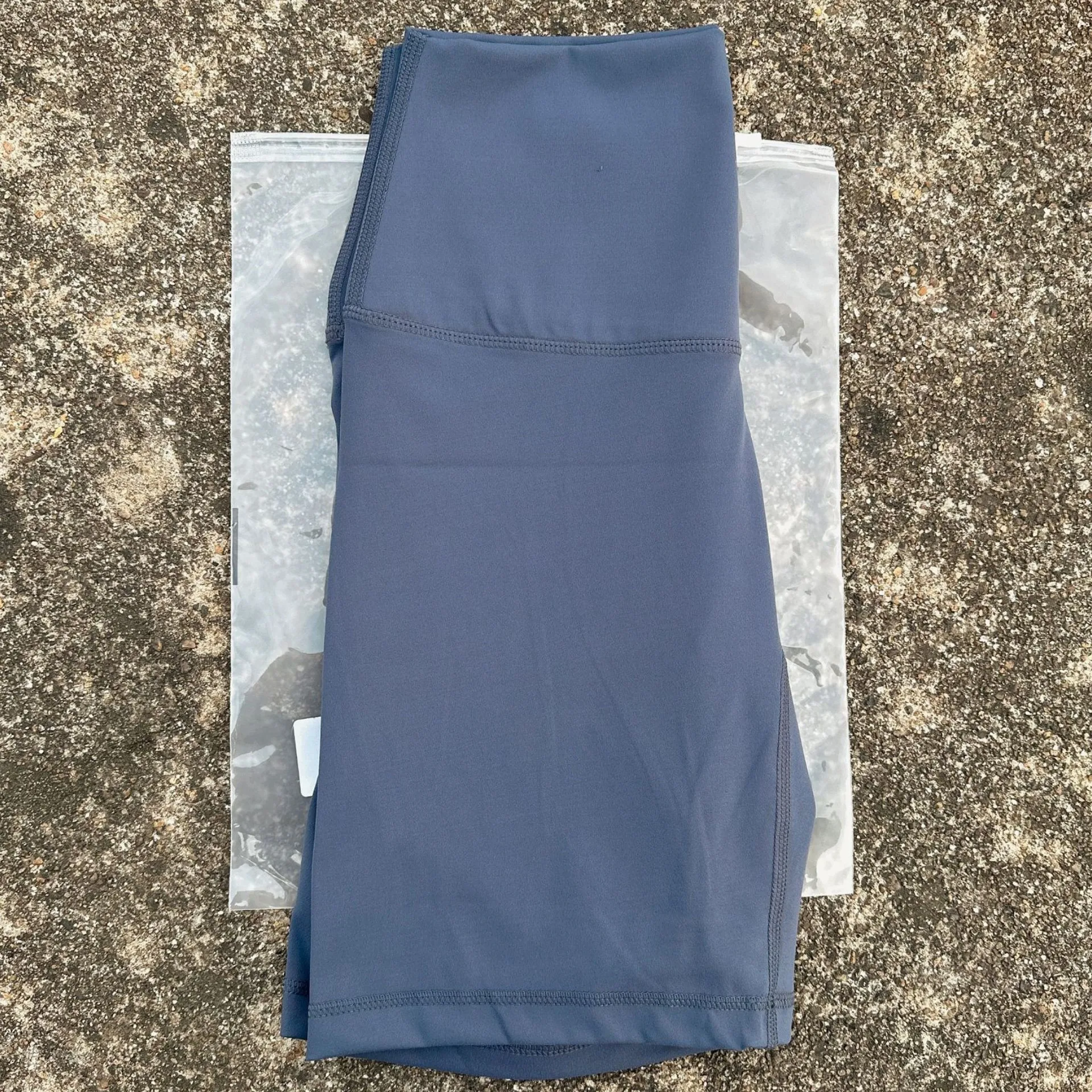 Women's High-Waist Cycling and Fitness Shorts with Built-In Pocket