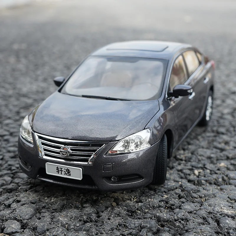 

1:18 NI~SAN SYLPHY Alloy Car Model Toy Gift