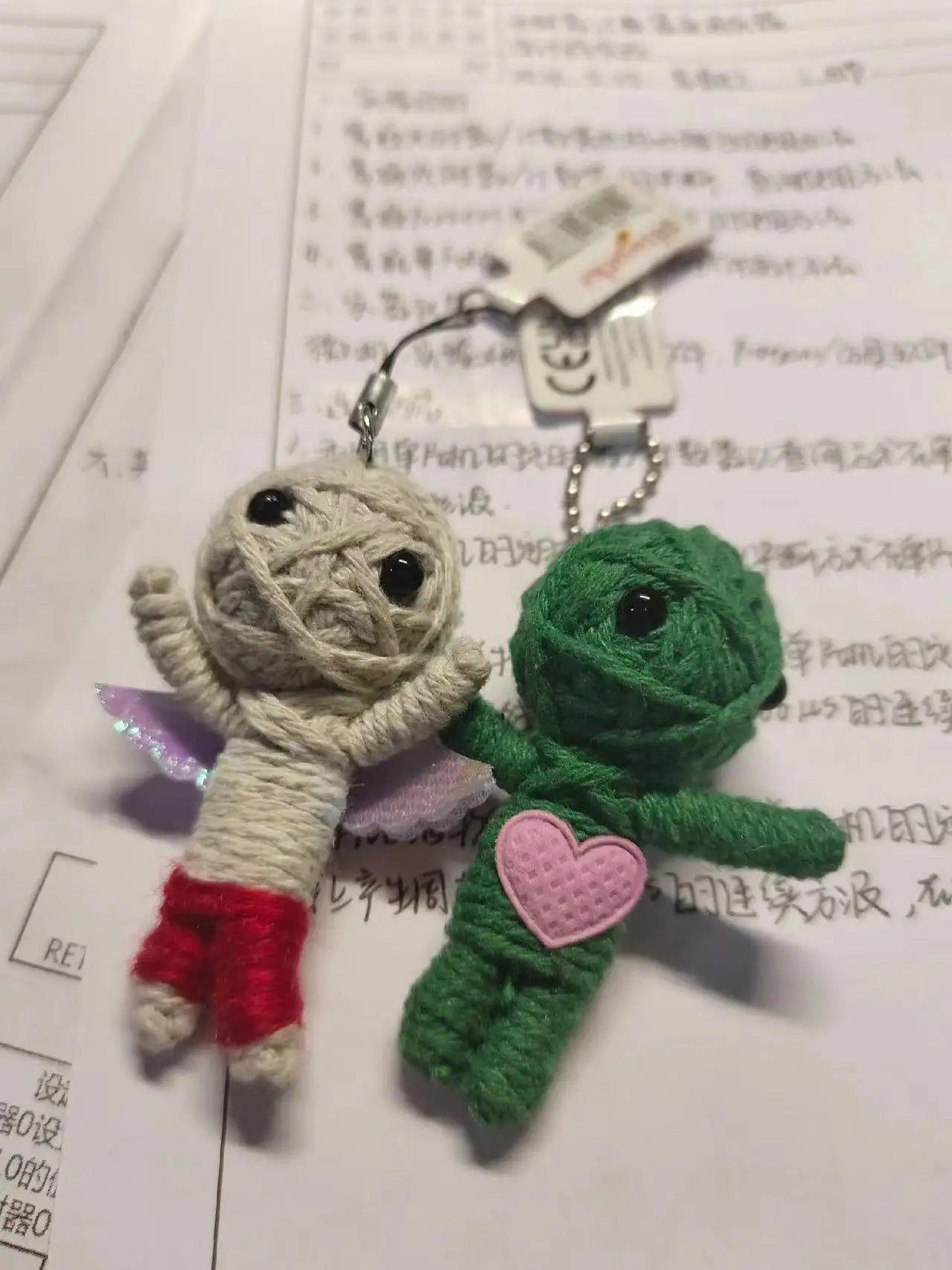 100pcs revenge voodoo game keychain, lucky Halloween luggage bag, gift accessories mini gift, stuffed toy Thai curse doll