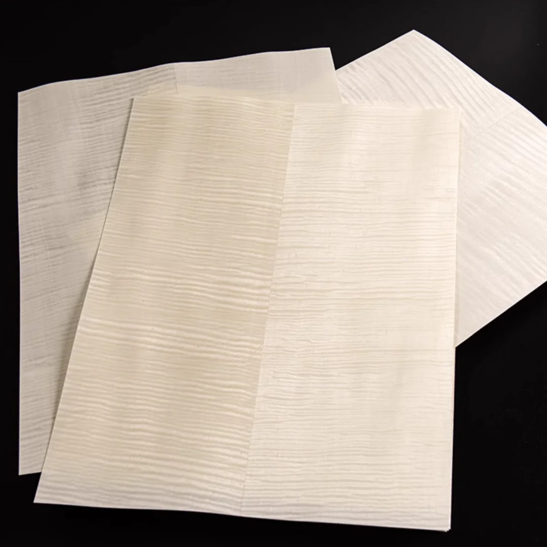 Wood Veneer Size:510x350mm Thick:0.5mm Natural Bleached Maple Figured Wood Veneer Guitar face material DIY Guitar specific size veneer