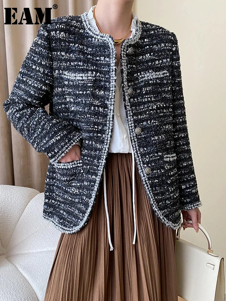 

[EAM] Loose Fit Black Pocket Elegant Tweed Jacket New O-neck Long Sleeve Women Coat Fashion Tide Spring Autumn 2024 1DH0827