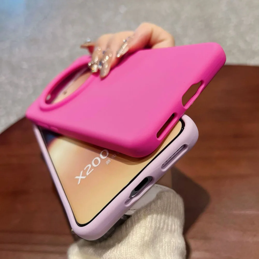 Slim Soft Liquid Silicone Shockproof Bumper Cover with Smooth Microfiber Fleece Lining