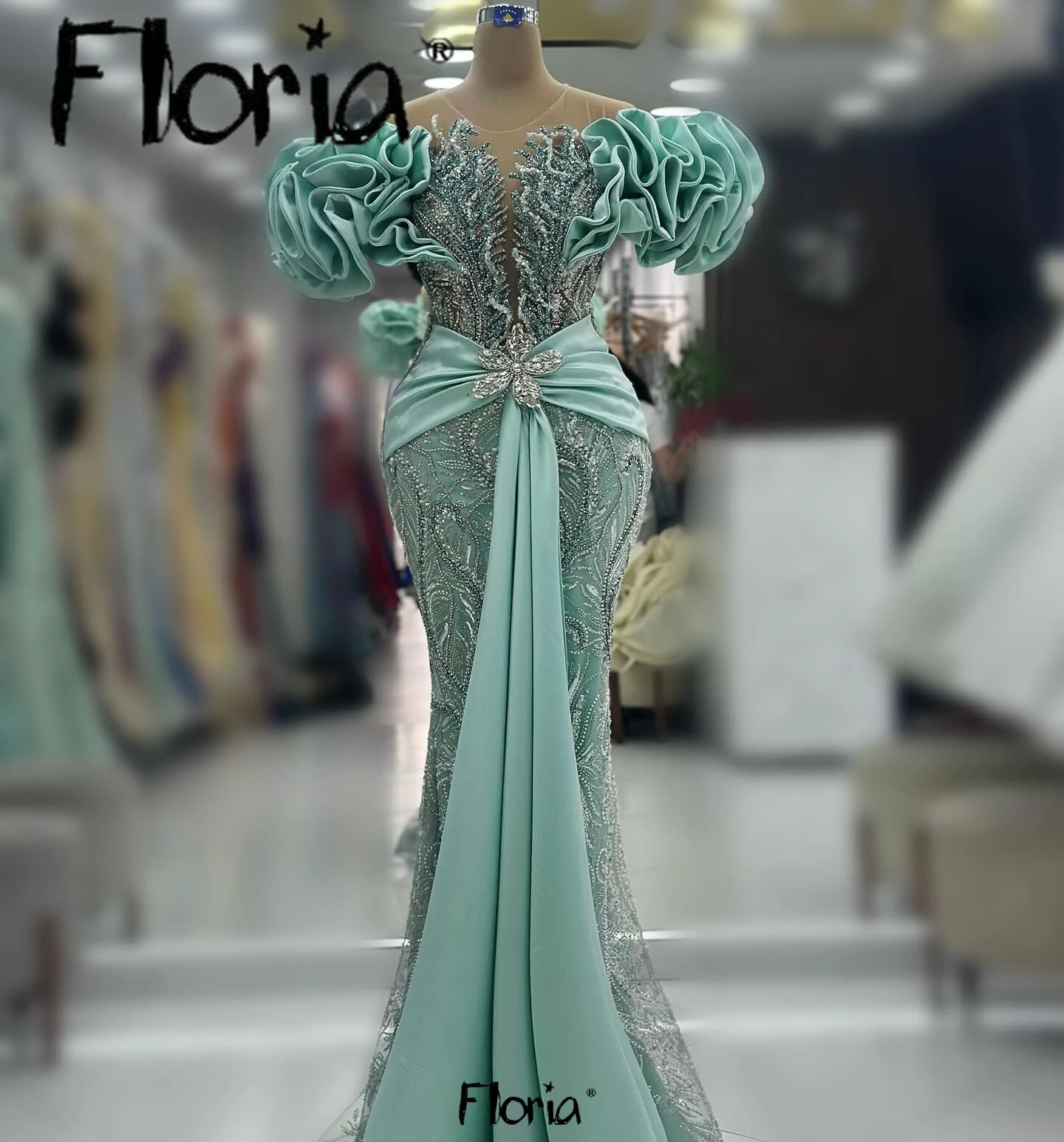 green emerald velvet dress Plus Size Deep V-Neck A-line Short Embroidered Lace Dress main image 0