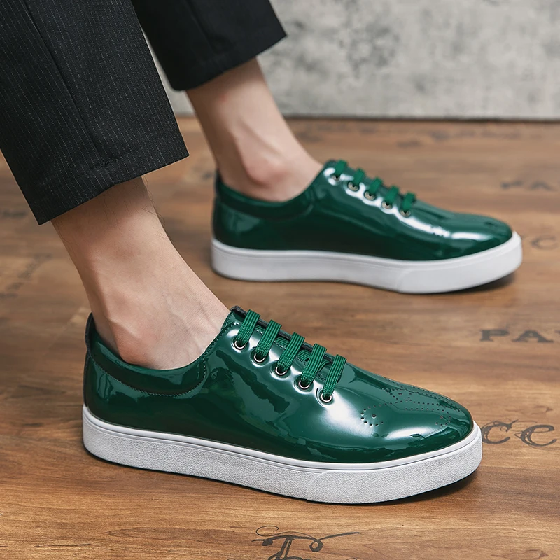 2024 Spring High Quality Leather Shoes Patent Leather Casual Shoes Lace Up Sneakers Fashion British Style Designer Leather Shoes