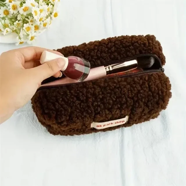 Cute Plush Makeup Bag Stylish And Simple Lamb Wool Travel Makeup And Wash Bag Large Capacity Coin Purse Stationery Storage Bag