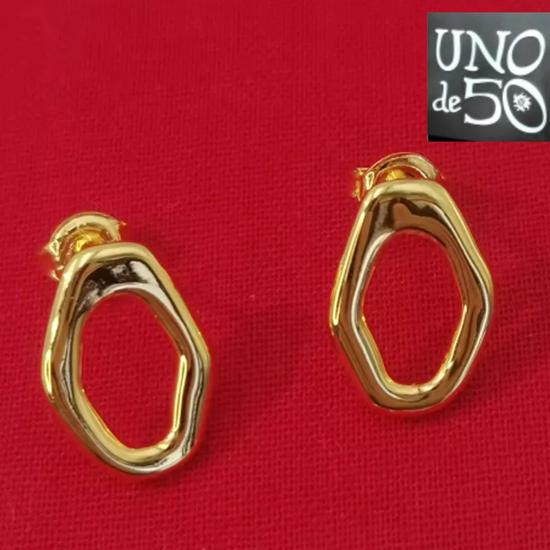 2024 Selling Exquisite High Quality UNO DE 50 Fashion Classic 925 Earrings Jewelry Romantic Holiday Gift 2