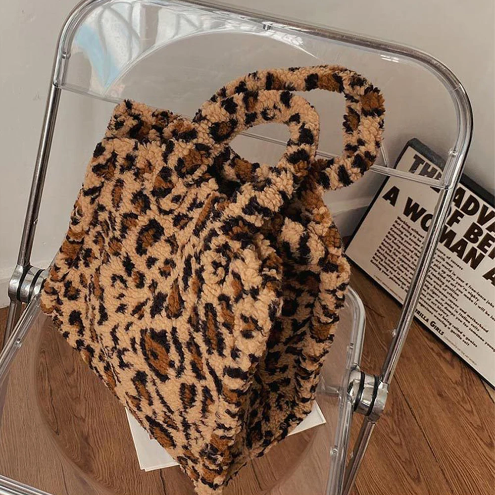 

Overlarge Plush Shoulder Bag Luxury Leopard Tote Bags for Women Soft Faux Fur Handbags Designer Bag Animal Print Shopper Purses