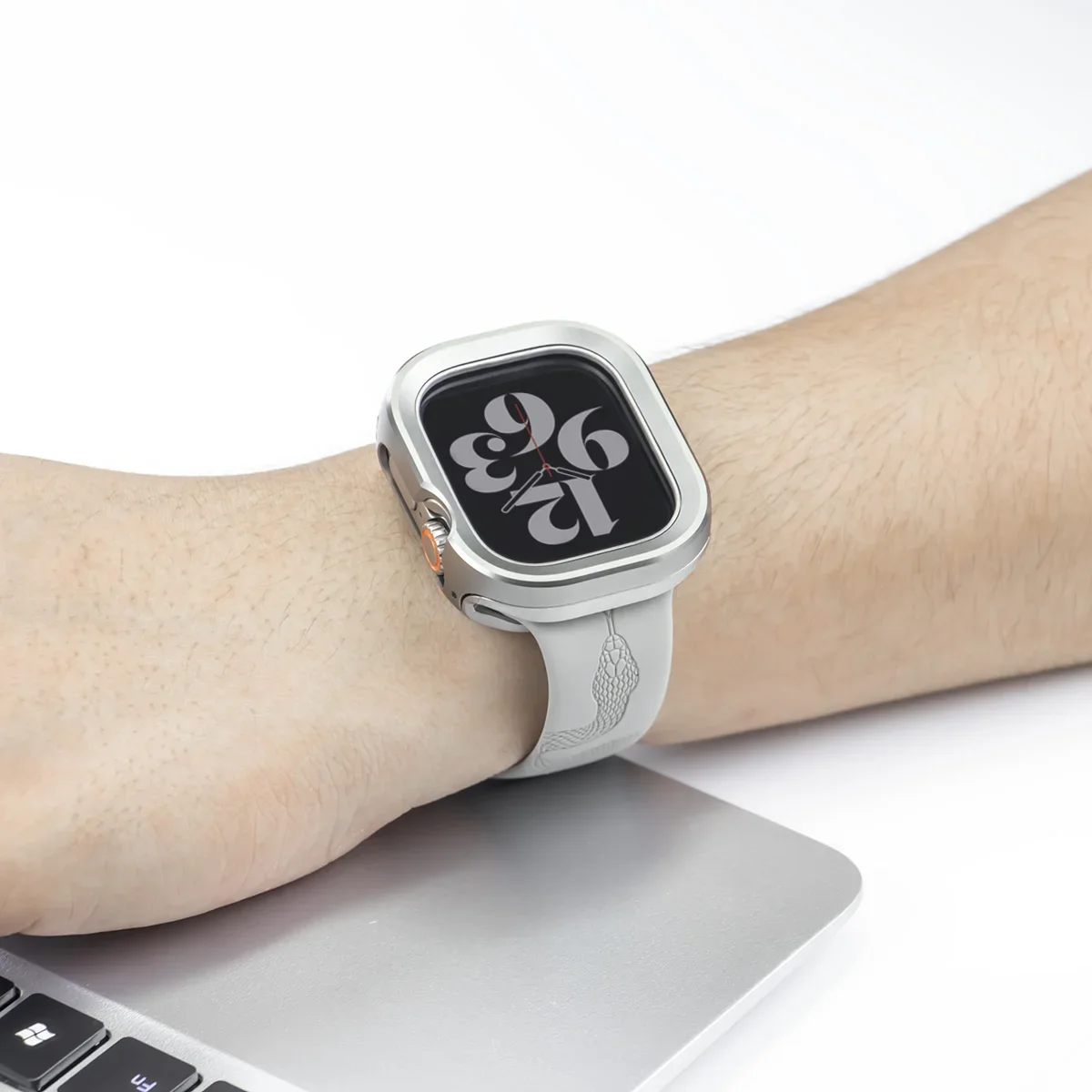 Premium Protective Case for Apple Watch – Sleek Aluminium-Titanium Bezel with Durable TPU Cover