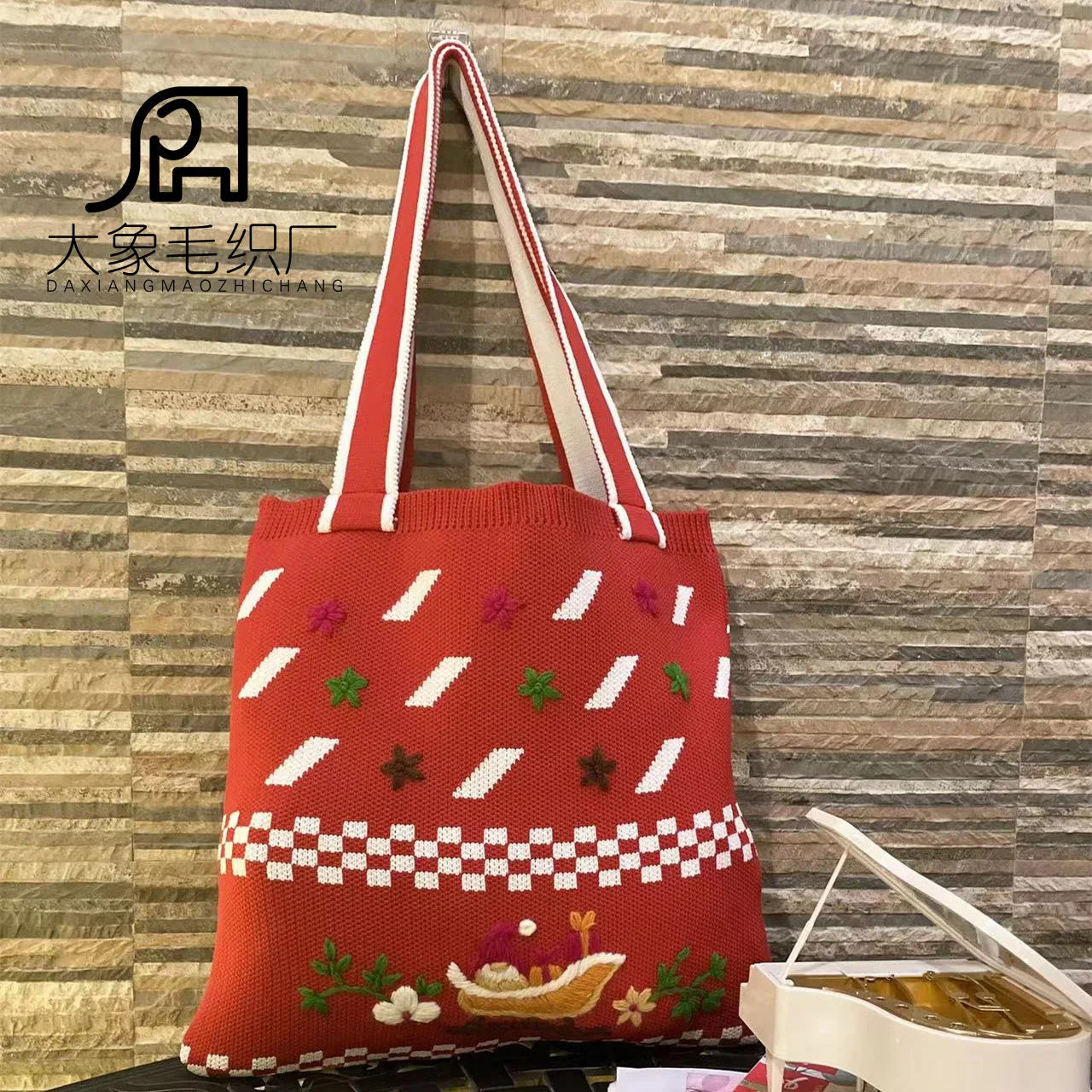 Women's Handbags Hollow Woven handmade Christmas gift Knitted Designer Braid Bags Female Shoulder Bags Beach Large Capacity Tote