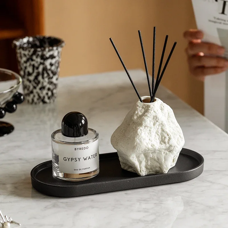 Aromatherapy Bottle ，Nordic Style Creative Rock Empty Bottle， Living Room Room Decoration Toilet Ceramic No Fire Aroma Diffuser