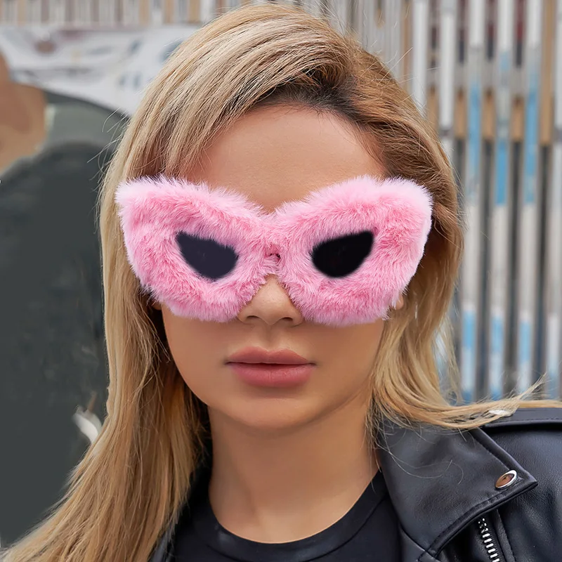 

2023 new plush winter sunglasses ladies fashion cat-eye sunglasses female EuropeAn-American wind Douyin sun glasses