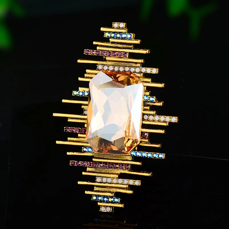 OKILY Palace Style Rectangular Crystal Brooches with A High-end Temperament for Women's Vinatge Elegant Broochpins  Accessories