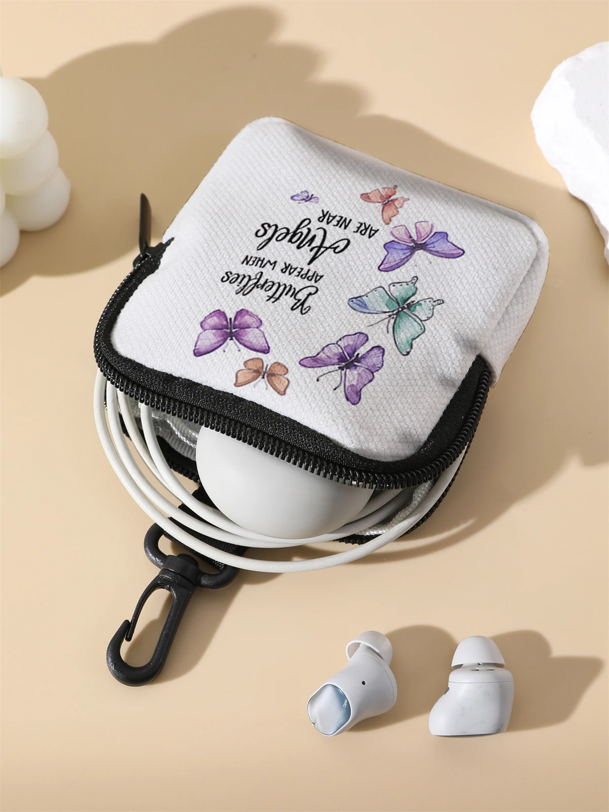 Butterfly patterned large capacity coin wallets, digital printed coin wallets, and storage bags are ideal choices for gifts
