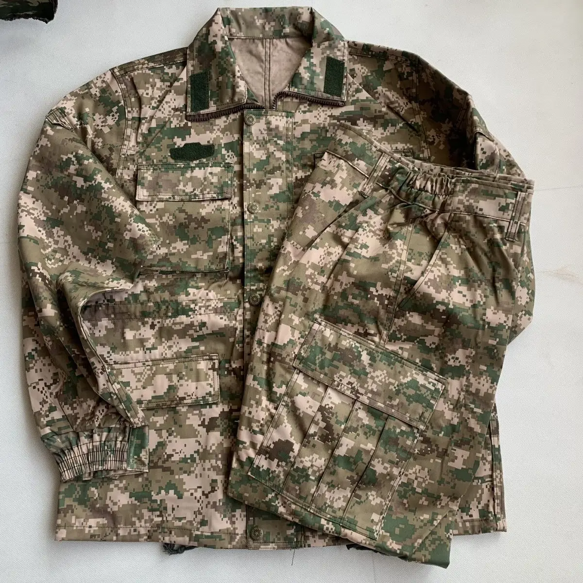 Camouflage Suit Wear-Resistant Non-Pilling Training Outdoor Clothing