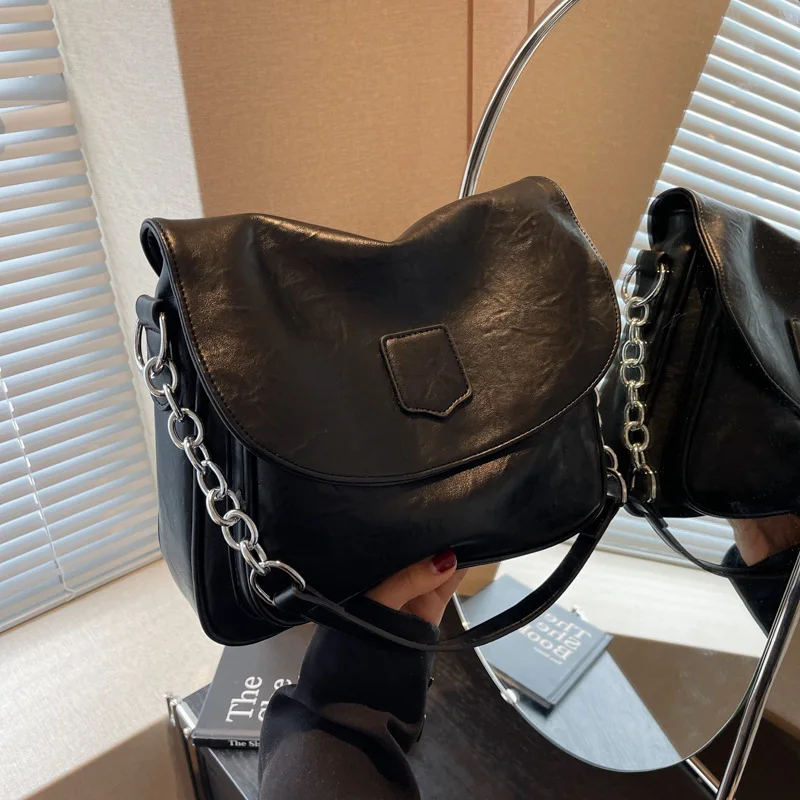 Casual Large Capacity Commuter Messenger Women's 2024 New All-Match Messenger Fashion Shoulder Underarm Tote Bag