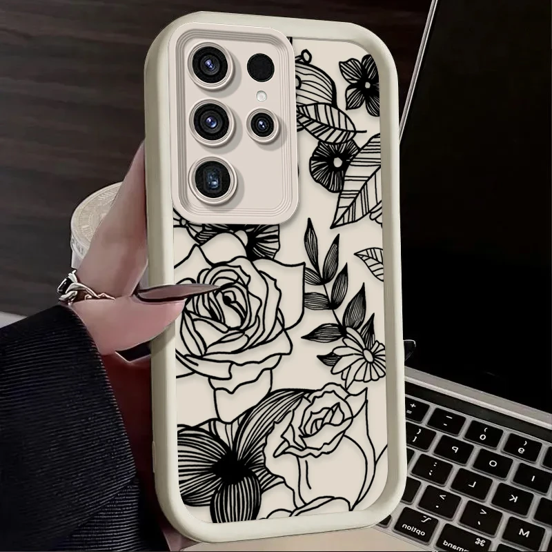Retro Black Flower Phone Case - Stylish Protective Cover