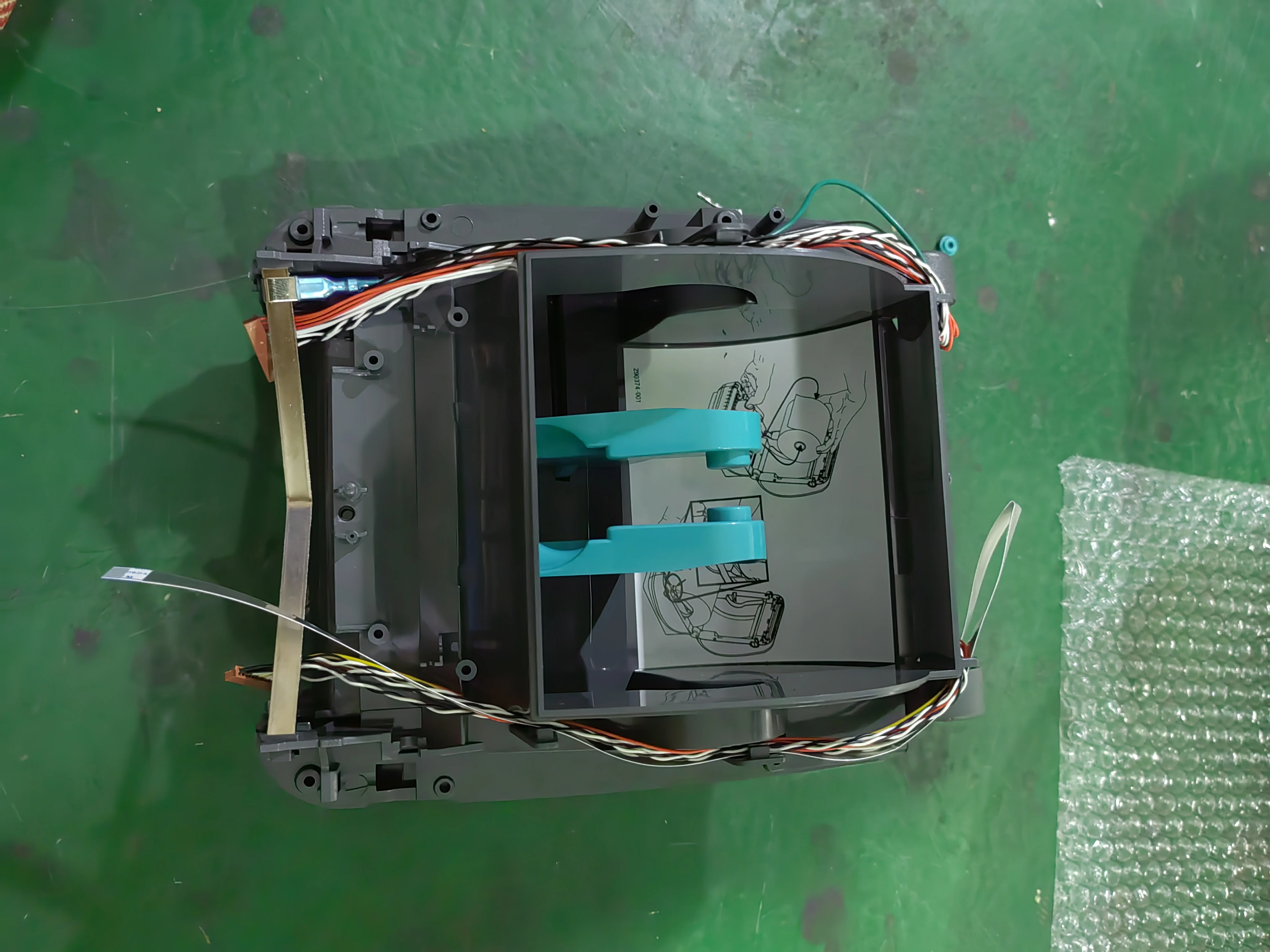 

ZEBRA GK420D GX420D принтер для этикеток Датчик Fxd (DT) (встроенный шарнир, PH-кабели, кабель переключателя подачи)