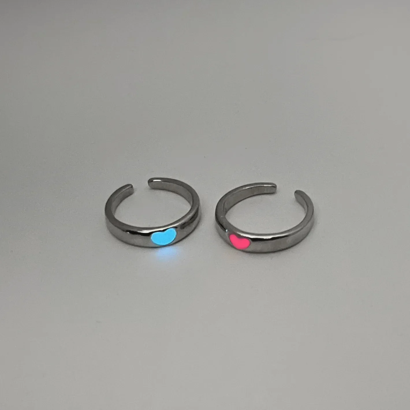 Blue Pink Luminous Ring for Couple Creative Love Heart Index Finger Ring Glowing in The Dark Rings Jewelry Valentine's Day Gift